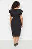 Женское черное приталенное платье больших размеров с ткаными рукавами
