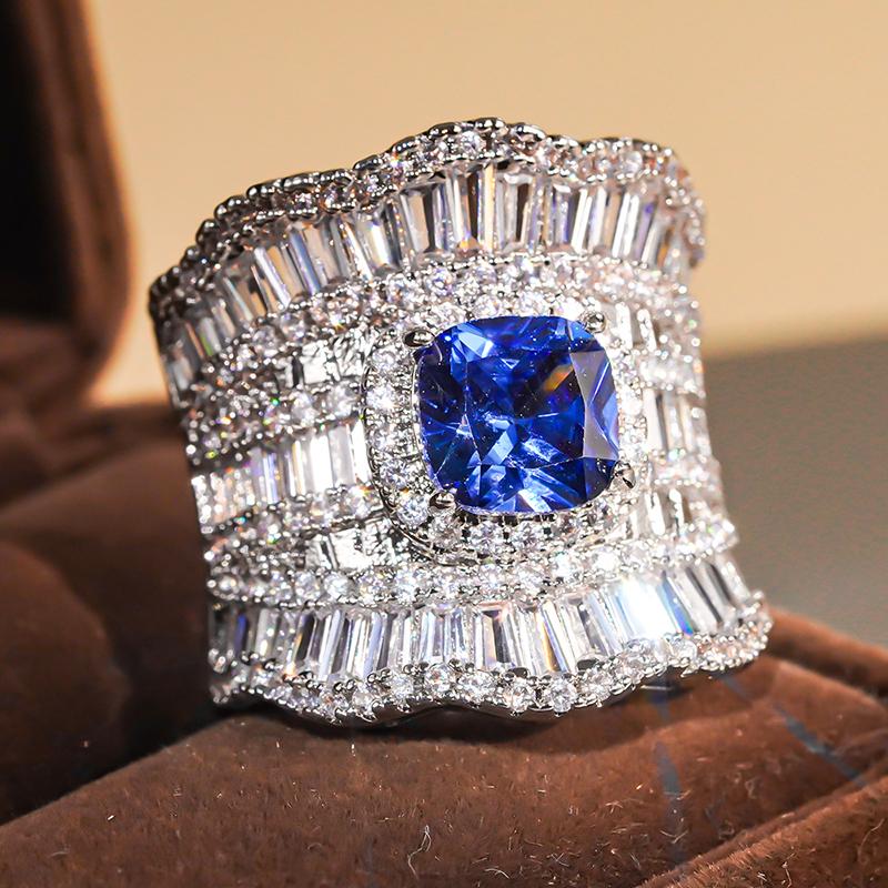 Huitan Luxury Silver Color Ring for Women Party Wedding Engagement Elegant Accessories Inlaid White/Blue CZ Fashion Chic Jewelry