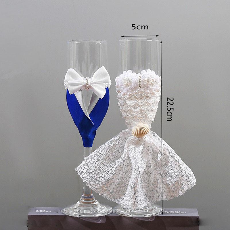 Mr and Mrs Wedding Champagne Flutes Set of 2, Engagement Gifts for Couple, Bridal Shower Gifts for Bride, Wedding Gift,Bride & Groom Toasting Glasses