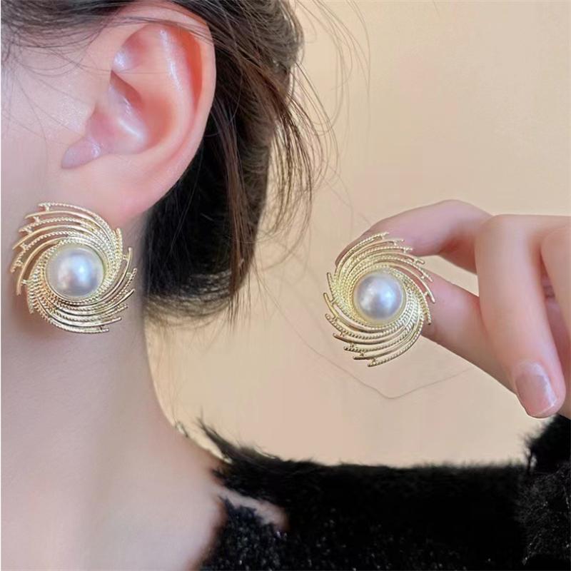Elegant Fashion Korean Exaggerated Unique Pearl Stud Earrings  for Women Girl Gift Jewelry Wholesale