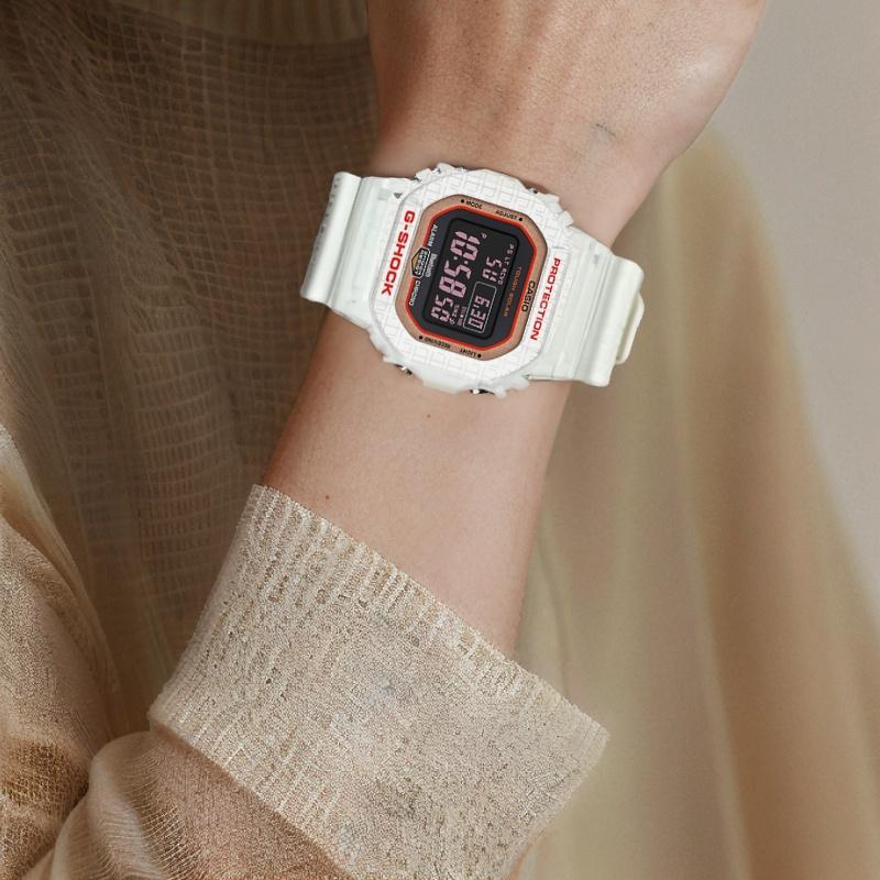Casio Мужские цифровые часы серии Black GW-B5600SGZ-7JR
