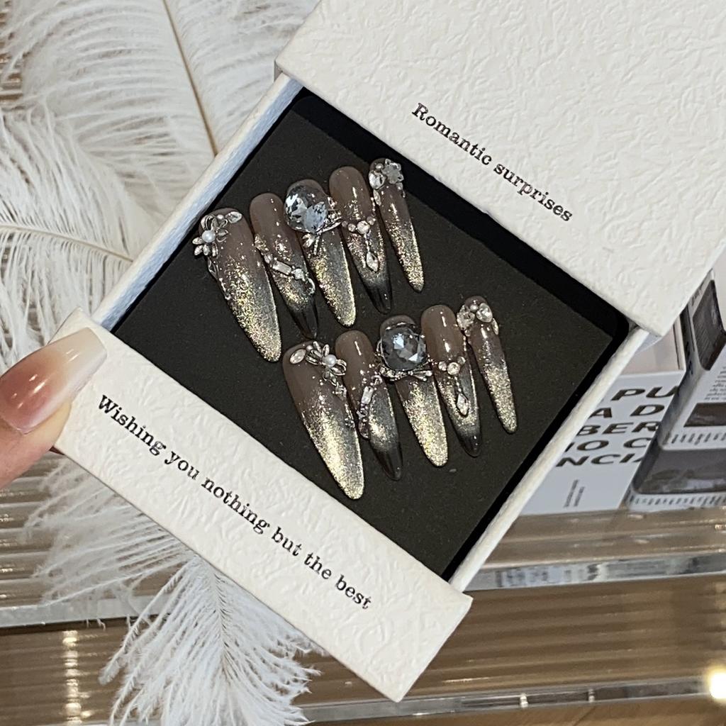 Light Luxury High-end Square Diamond Burst Side Light French Cat Eye Peach Black Clever Wearable Armor Patch