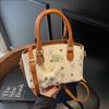 Premium Handbag Bag Women'S Bear Printed Shoulder Bag Light Luxury Versatile Trend Messenger Bag
