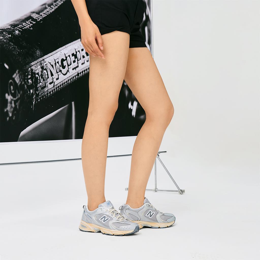 New Balance Кроссовки унисекс 530 Silver Moonbeam Белый Серебристый Металлик MR530VS