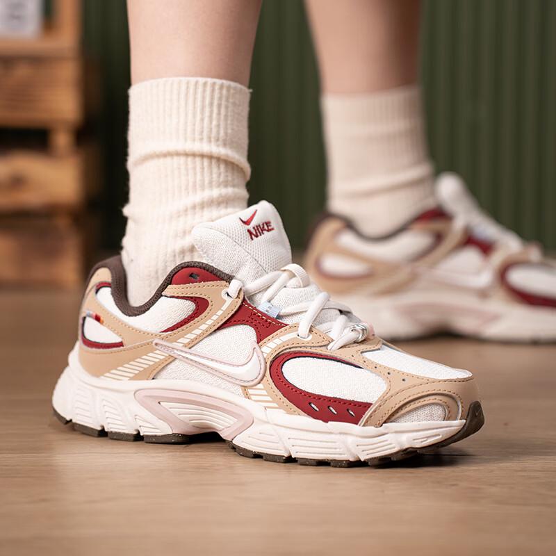 Nike Женская спортивно-повседневная обувь IQ1151-001