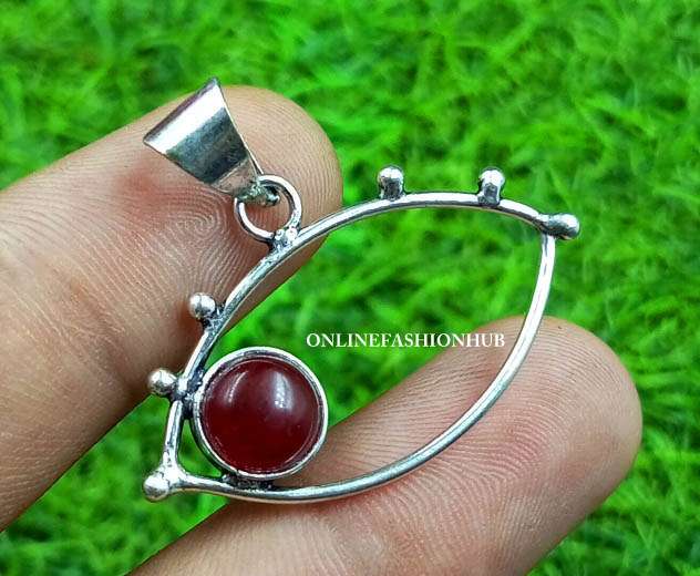 Красный гранатовый драгоценный камень 925 пробы с серебряным покрытием Подвеска в форме глаза ESP-260
