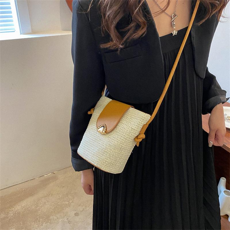 Женская соломенная плетеная модная простая сумка для мелочи и телефона для отпуска на пляже через плечо