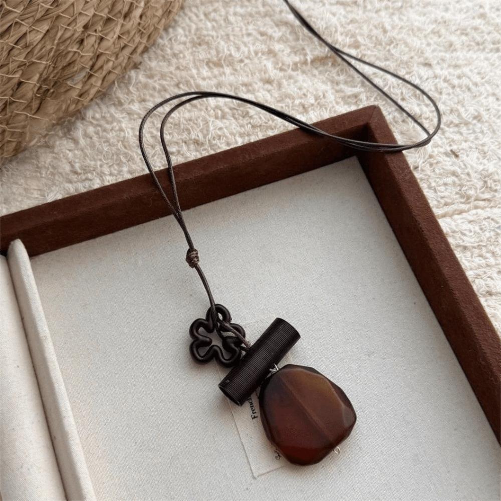 Irregular Shape Geometric Pendant Necklace Hollow Heart Long Chain Resin Necklace Daily