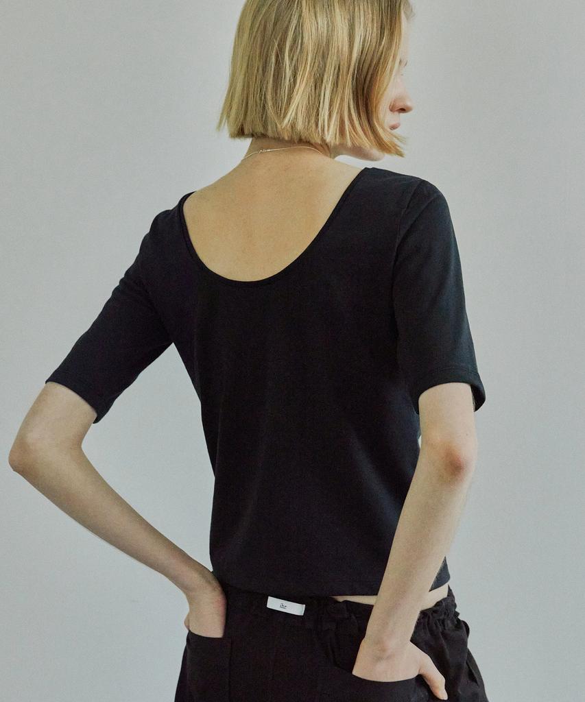 IHR Two-Way Deep U-Neck T-Shirt / Black