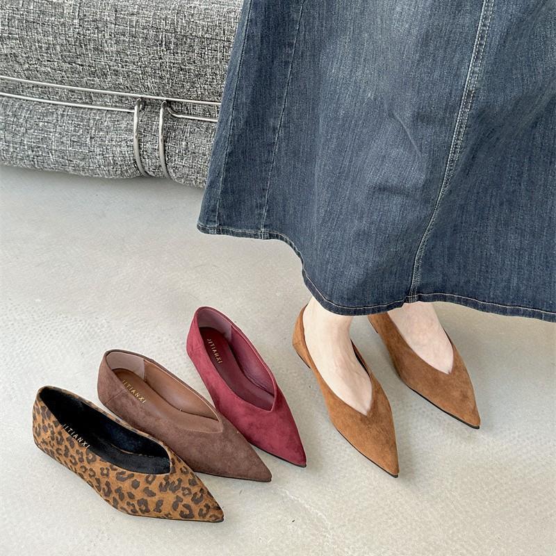 Retro Flat Heel Pointed Head Shallow Mouth Single Shoes Women's Shoes Suede Temperament One Pedal V Mouth Soft Sole Inner Height Increase Flat Shoes
