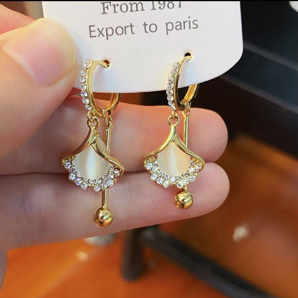 New trendy design opal ginkgo biloba ear buckle, temperament versatile earrings Internet celebrity earrings women