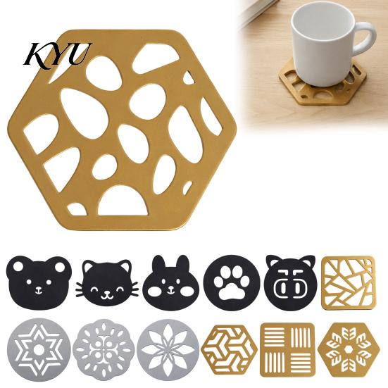 Decorative Desktop Coasters for Home Metal Drinks, Heat Resistant Hollow Carved Table Mats Gold Black Silver Decor Coffee Tea Cups, Modern Living Room