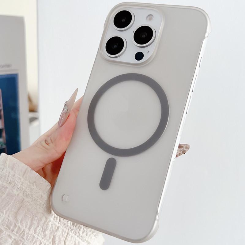 Магнитный безрамочный чехол для iPhone 17 Pro Max с матовым дизайном Apple 16 и большим отверстием для трансграничного использования.