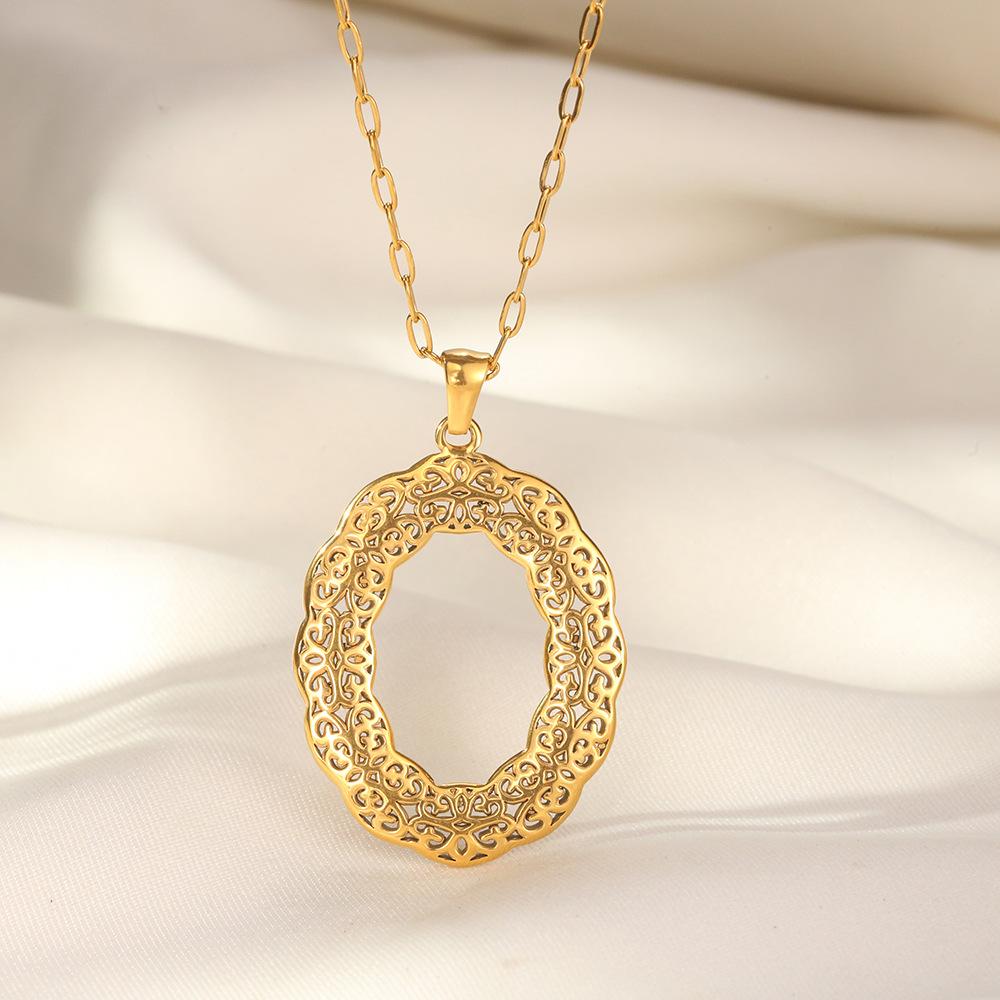 Niche-design Fashionable Hollow-pattern Round-ring Pendant Necklace; Stainless Steel Womens Bamboo Short Clavicle-length