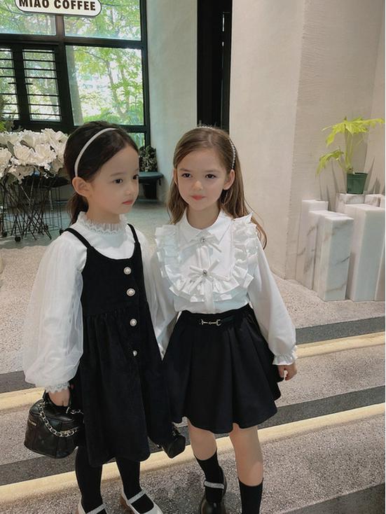 Весна 2024 Рубашка для девочек с оборками в стиле французской принцессы, с длинным рукавом и манжетами-раструбами