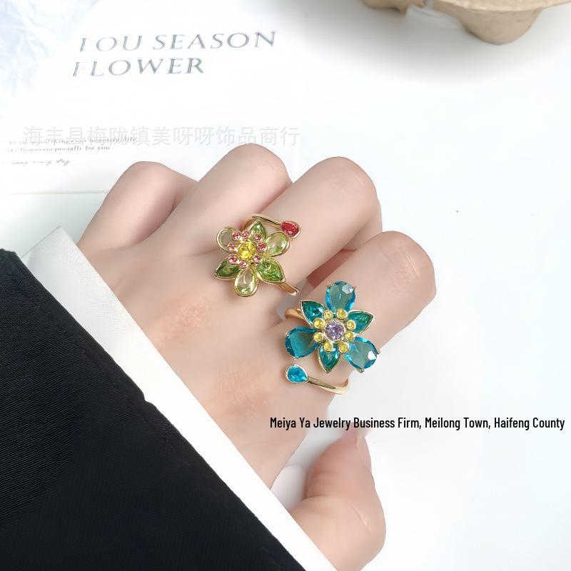 Shi Family Ldyllia Flower Pendant Necklace, Open Ring, and Elegant Colored Earring Set