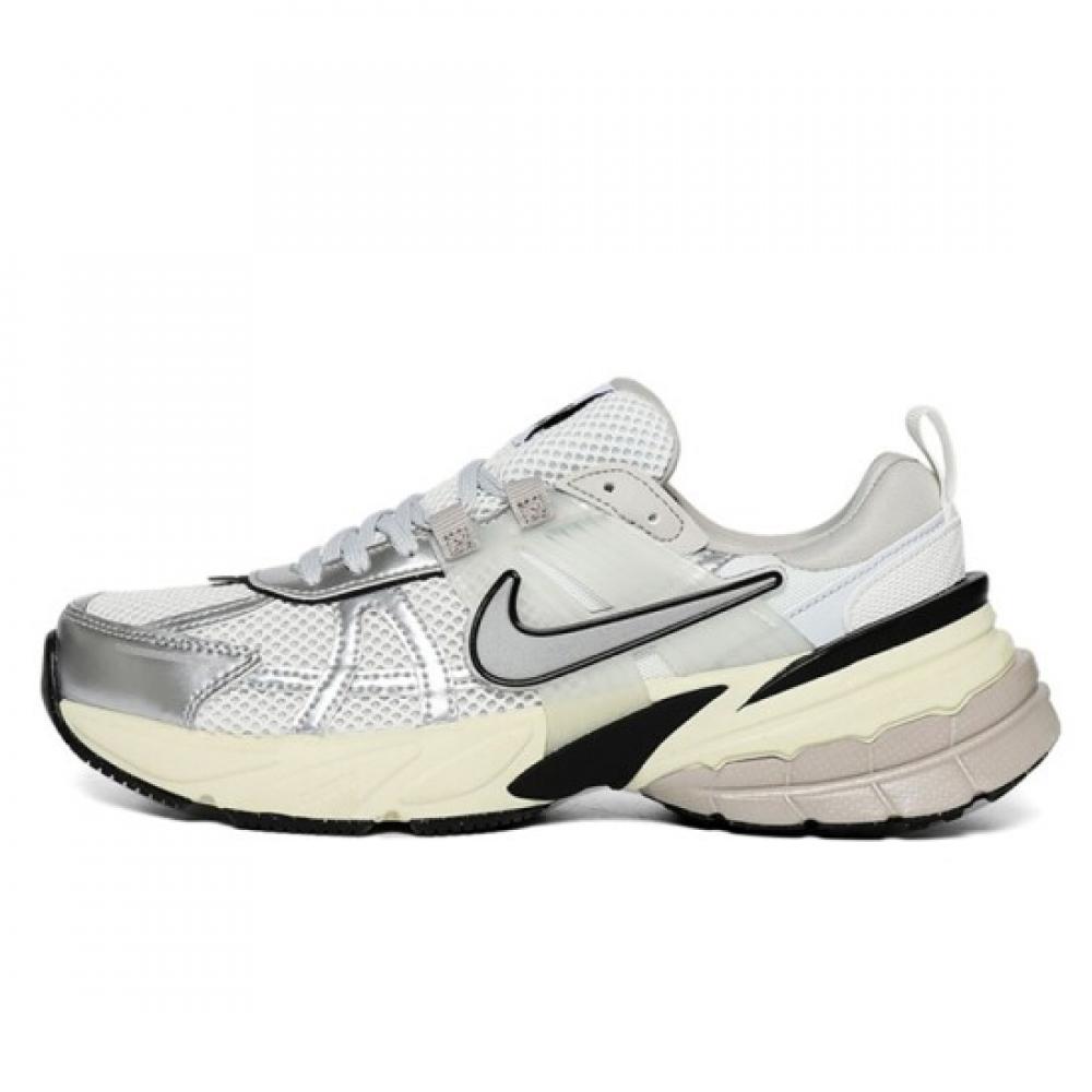 Nike V2k Run Sneakers Summit White Pure Platinum Fd0736 100