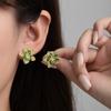 Зеленые Хрустальные Серьги-Гвоздики Цветок Женские Нишевый Дизайн Чувство Высококлассные Уникальные Серьги Серьги с Чувством Конца Года