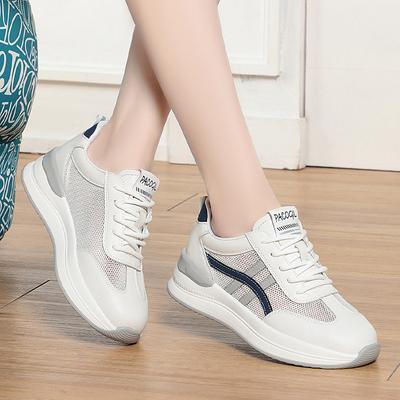 Сетчатые белые туфли для женщин, летние спортивные дышащие женские туфли, мягкая подошва, удобная толстая подошва, повседневная обувь