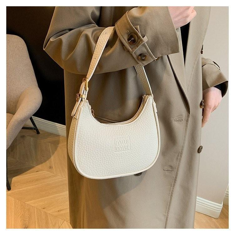 IELGY Korean Version of Fashion Handbag, Simple and Versatile Messenger Texture Niche Foreign Style Crescent Bag