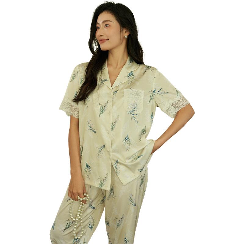 Jiangnan He summer new short-sleeved trousers ice silk wide lace hot diamond narcissus pajamas women's suit loungewear