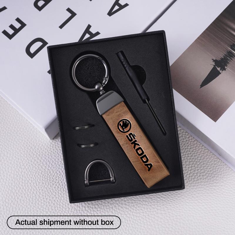For Skoda Octavia MK2 MK1 2 3 A5 A7 A8 Fabia Karoq Superb Rapid Kamiq Scala Leather Car Keychain Keyring Key Pendant Accessories djsr15