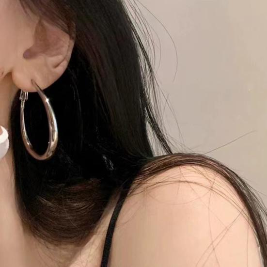 1 пара женских сережек-колец в преувеличенном стиле, большие серьги-кольца, гладкая поверхность, однотонные, легкие висячие серьги, украшения для клубной вечеринки