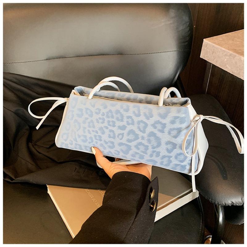 Leopard print bag women's large-capacity new summer leisure niche shoulder underarm bag work commuter bag