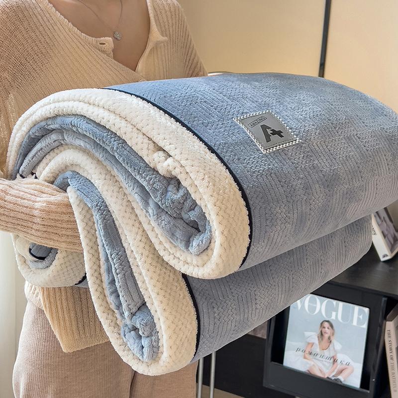 Белый вязаный бархатный плед Мягкий, приятный к коже, теплый флисовый плед Всесезонное многофункциональное стеганое одеяло для сна, дивана