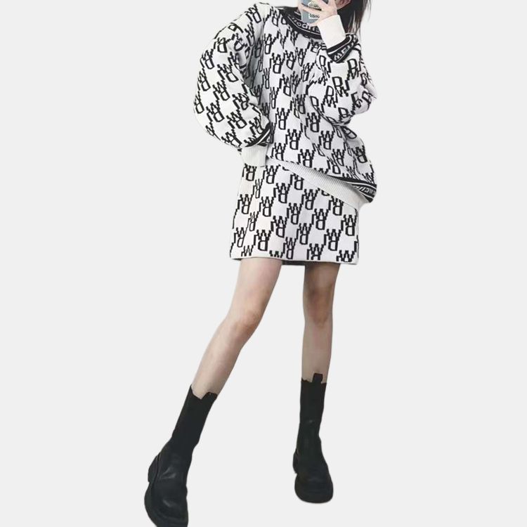 We11done All Over Logo Jumper Ivory Unisex Tops Cream WD-KO3-21-602-U-IV