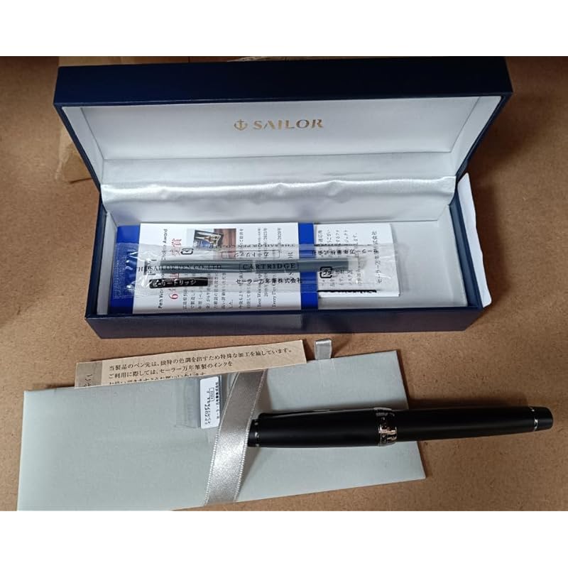 Перьевая ручка Sailor Professional Gear Imperial Black, тонкий стержень 11-3028-220