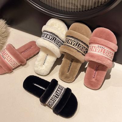 Женские пушистые тапочки, модная одежда для улицы, новинка сезона осень/зима 2024 года, шлепанцы на плоской подошве с вышитой монограммой