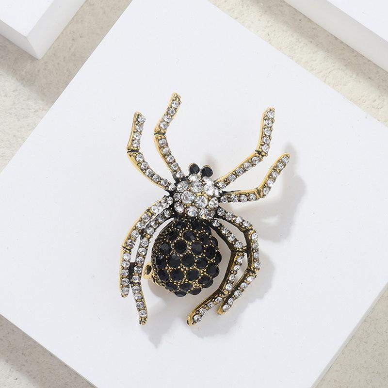 Брошь с бриллиантами в стиле ретро «Паук на Хэллоуин», брошь из горячего сплава, креативные модные аксессуары для одежды из сплава в Европе и Америке.