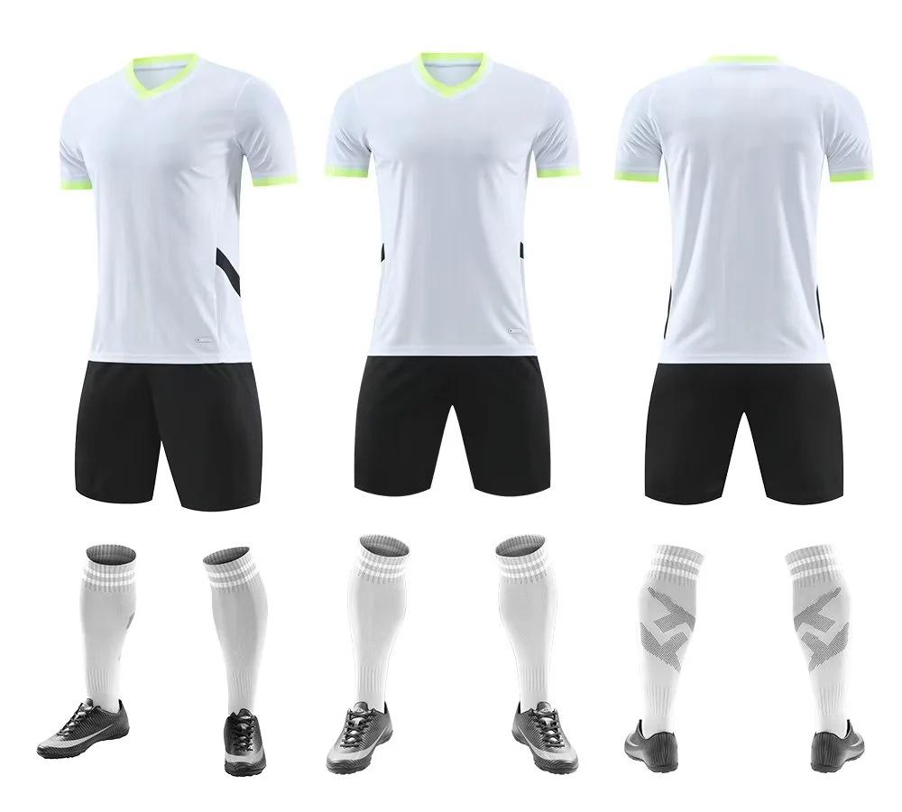 Детская футбольная форма: Футболки и тренировочные костюмы для мальчиков и девочек