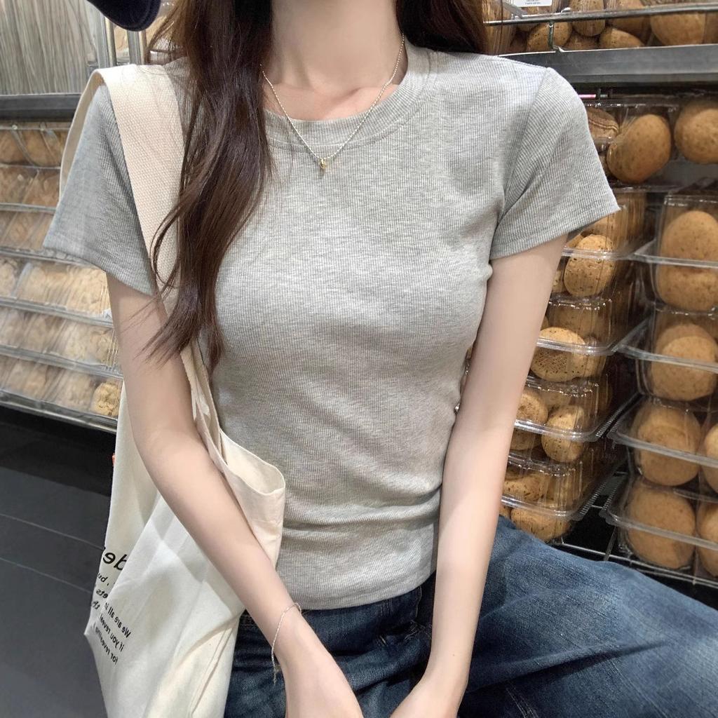 Футболка с короткими рукавами спереди на плече, летняя, новая, облегающая и маленькая, черная, короткая, для женщин