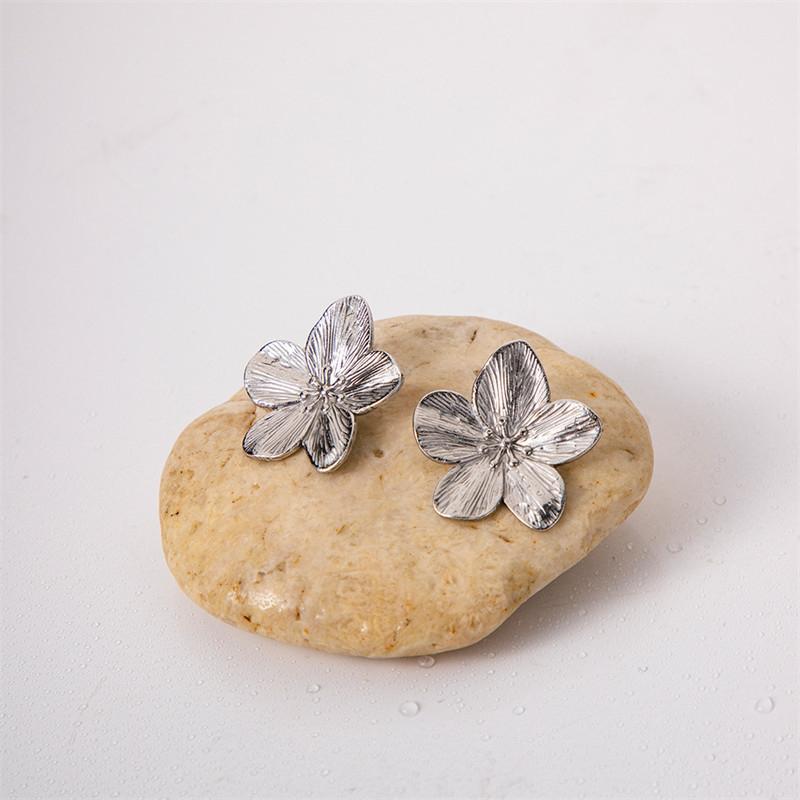 New Exaggerated Flower Dangle Earrings for Women Gold Color Metal Punk Fashion Silver Color Petals Bohemian Ear Jewelry 2025