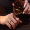 Кольца для пар из позолоченного серебра с сапфирами Санторини: Итальянский комплект ручной работы с матовой инкрустацией шпинелью для мужчин и женщин