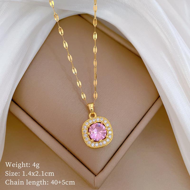 Квадратный циркон Небесный набор: ожерелье, серьги, кольцо. Легкая роскошь, индивидуальность, темперамент. Комбинация серьги и ожерелье