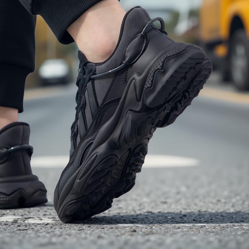 adidas Унисекс Повседневная обувь OZWEEGO & OZMILLEN