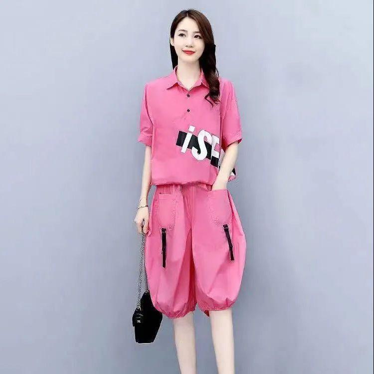 Модный комплект из двух предметов, женские однотонные брюки до колена с принтом, летние свободные повседневные футболки с воротником-поло, женская одежда