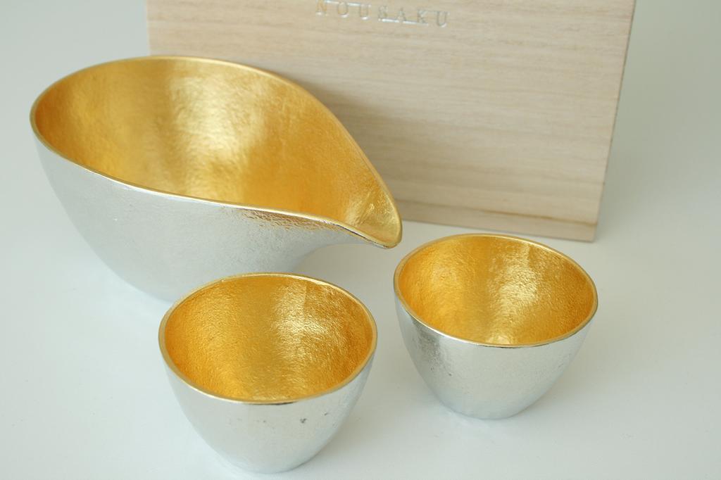 Nousaku Gold Leaf Sake Set Katakuchi Guinomi (Ichigo × 1, × 2)