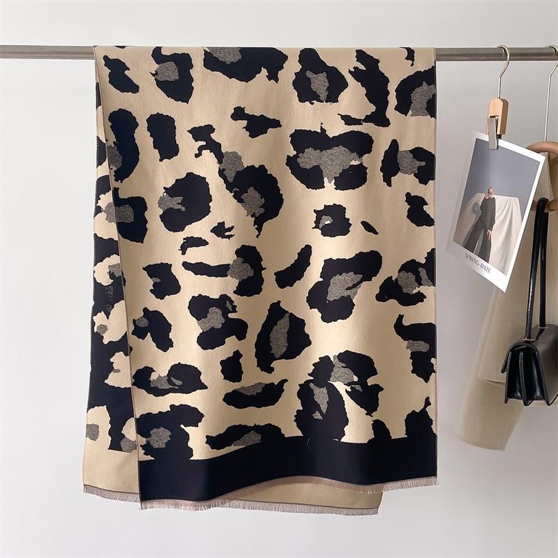 Fashion Scarf Animal Leopard Pashmina Shawls Lady Wraps Cashmere Bufanda Female Scarves Winter Warm Blanket Thick Stoles