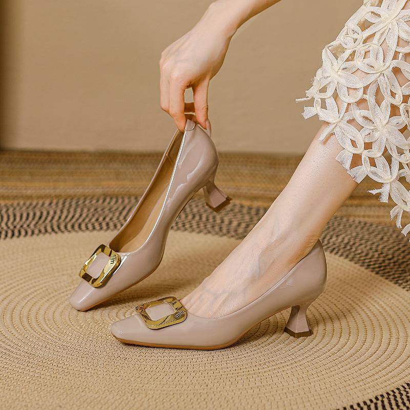 Французские туфли женские новинка весна-осень 2025 года легкие туфли на высоком каблуке квадратной формы лакированные красные туфли на высоком каблуке женские туфли-шпильки