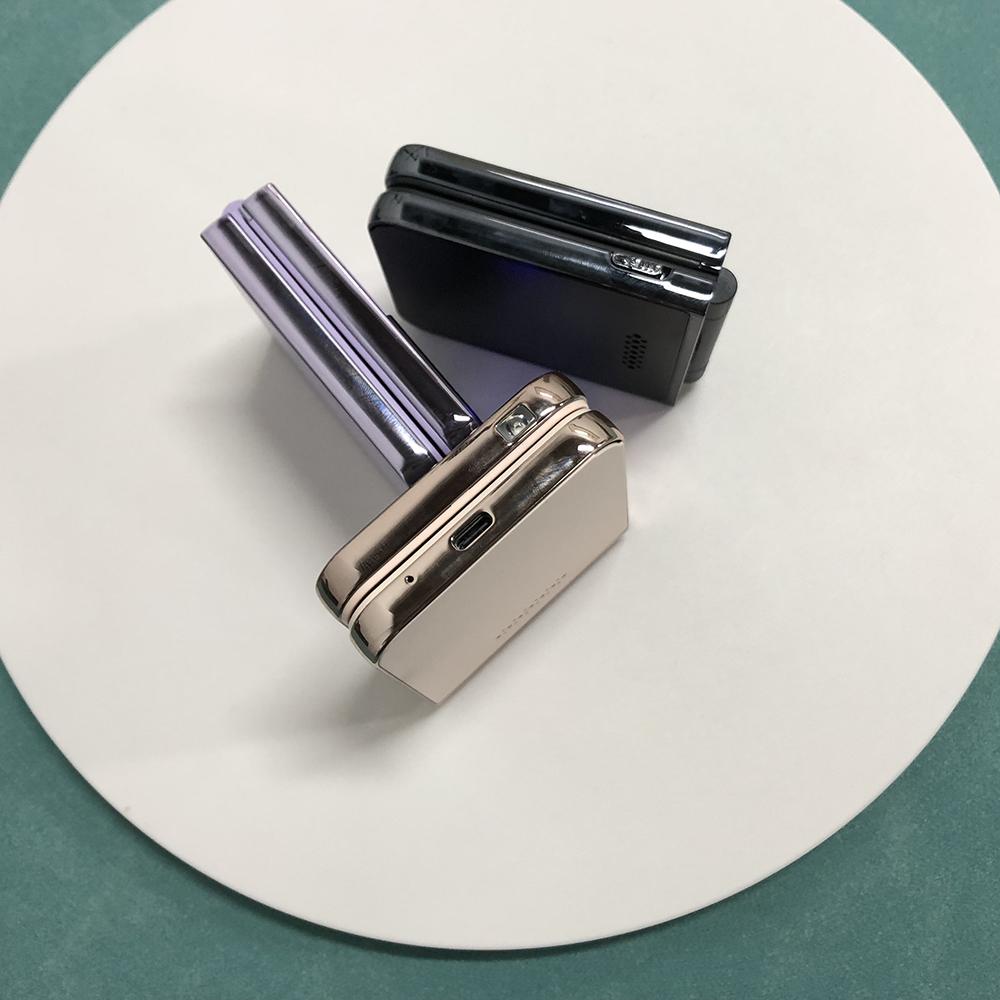 F265 раскладной телефон 2,55 дюйма 1400 мАч FM-радио камера фонарик 4 SIM-карты 2G телефон