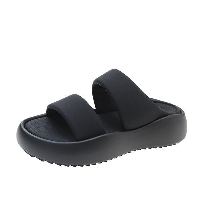 Крутые тапочки женские летние 2025 новые на толстой подошве с увеличением высоты наступающие на говно пляжные сандалии беременные женщины хлеб однословные шлепанцы