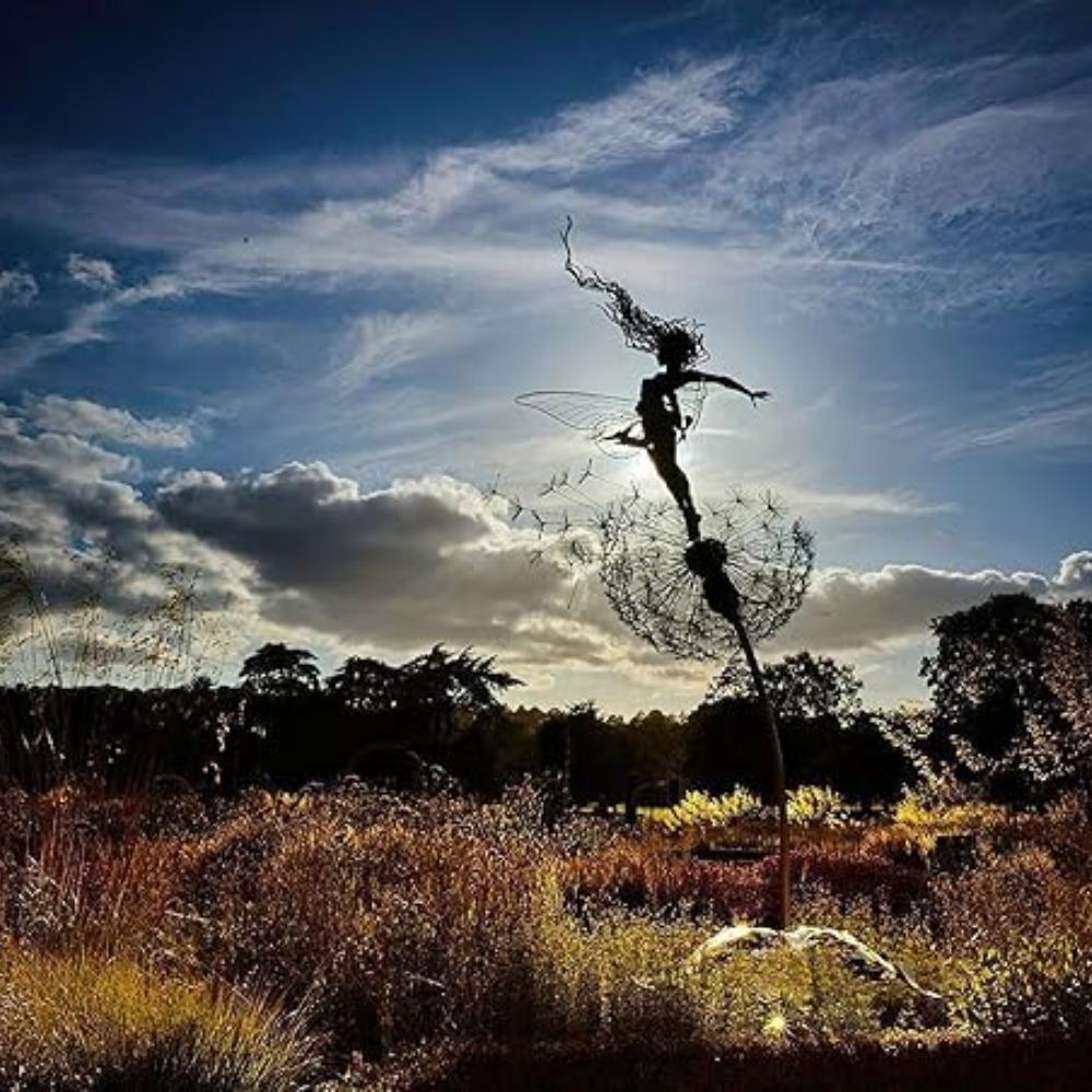 Цветочная фея танцует с одуванчиком, садовая скульптура из нержавеющей стали, украшение для двора, лужайки, патио, металлические украшения