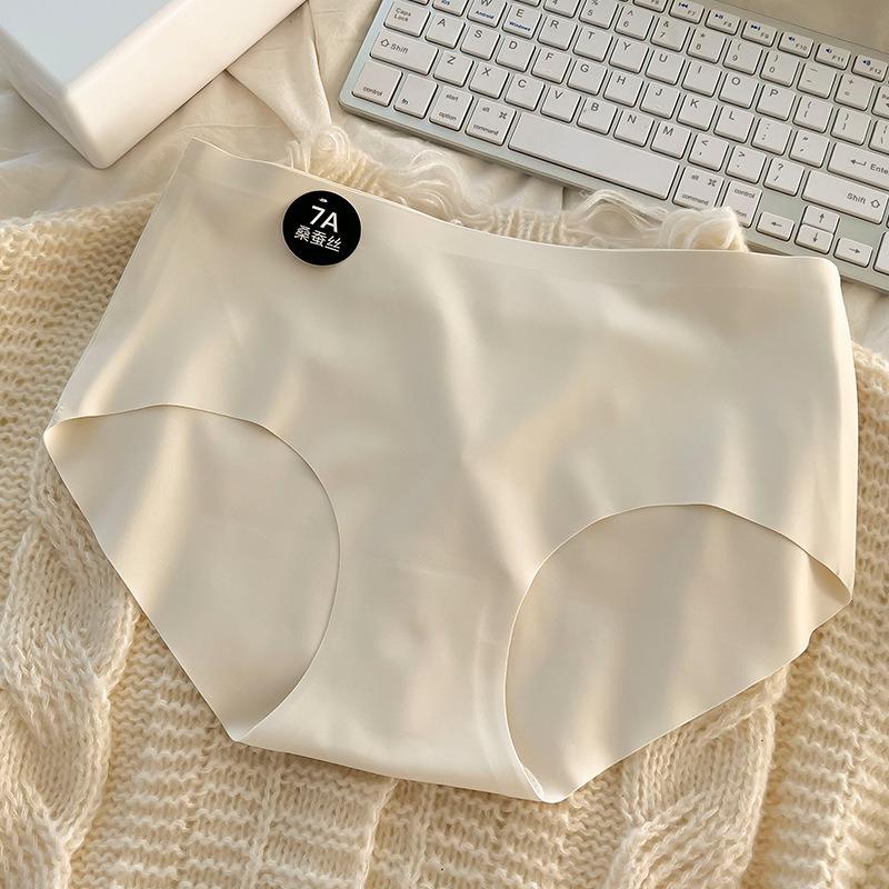 Women Mid Waist Seamless Antibacterial Solid Color Large Size Underwear For Young Girls