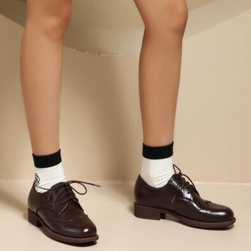 Винтажная женская обувь 2024 года, весна, новые женские туфли-оксфорды из натуральной кожи на шнуровке, лоферы с круглым носком, однотонные балетки Zapatos