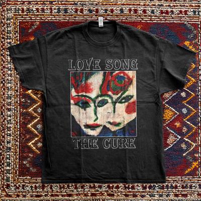 ГОРЯЧЕЕ The Cure Love Song Футболка с коротким рукавом Черная хлопковая футболкаРазмер S5XL Унисекс футболка