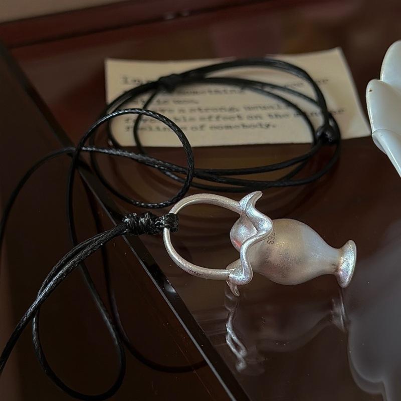 S925 Sterling Silver Niche Design Sense Retro Vase Simple Necklace Korean Style Fashionable Sweater Chain